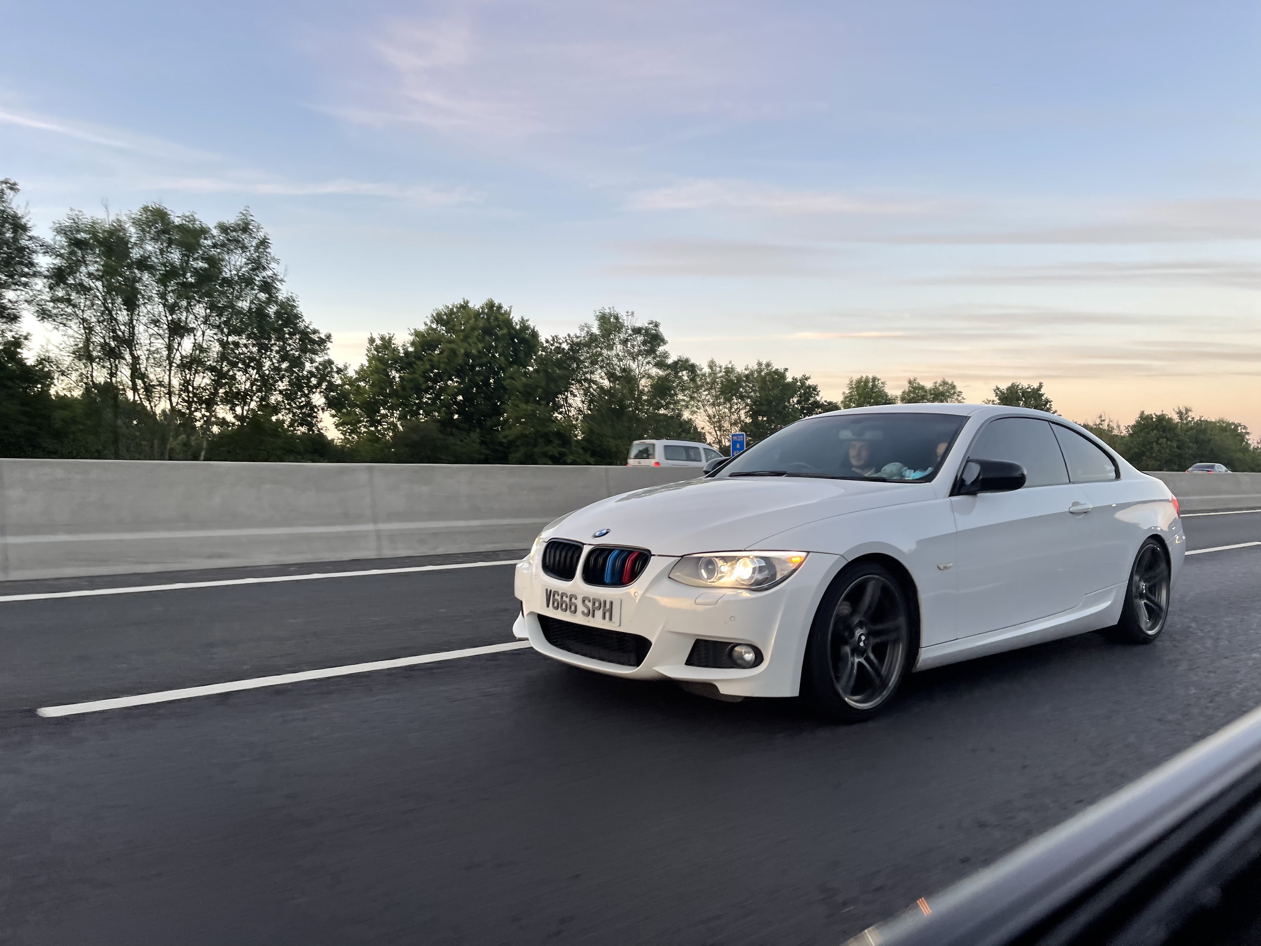 0E5D1332 ACC5 4CC9 8FB5 17F3C917870E