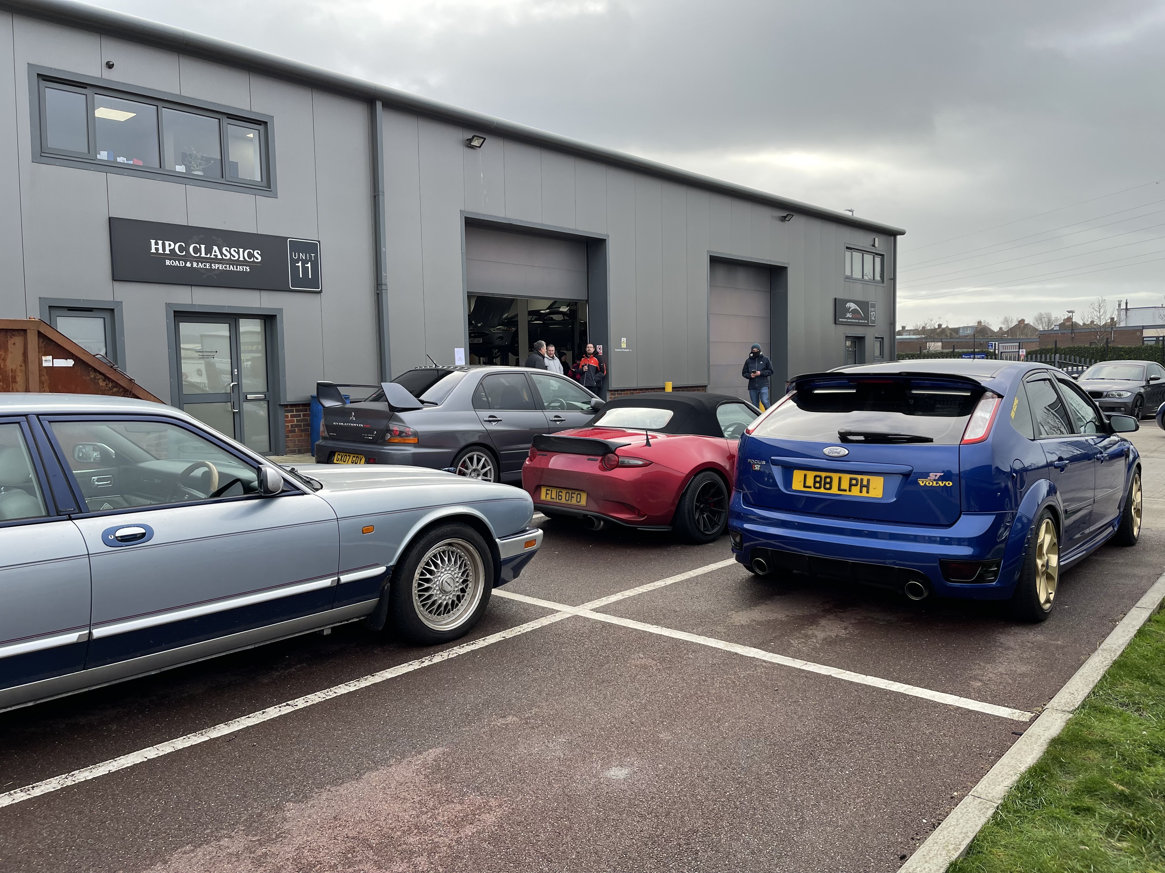 B99E8A8F 5FFE 4C27 AF01 6817EB699B25